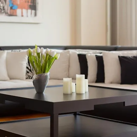 Aleja Jana Pawla Ii By Renters Apartment