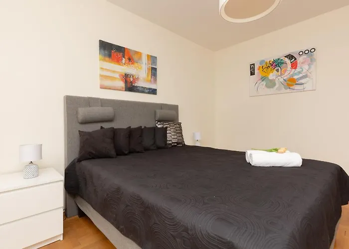 Aleja Jana Pawla Ii By Renters Appartamento Varsavia