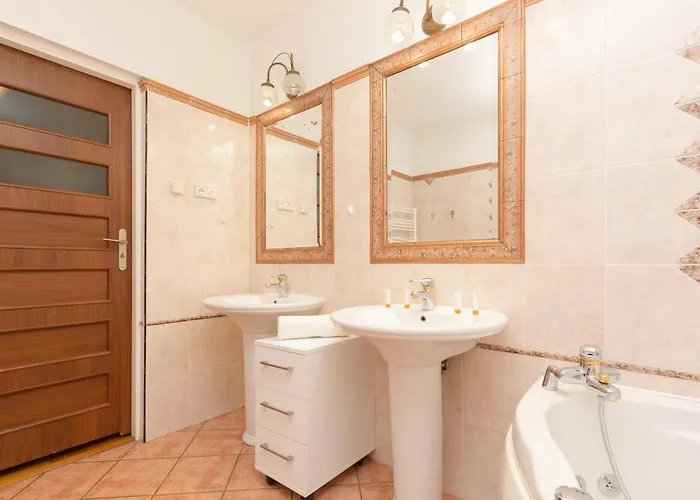 Appartamento Aleja Jana Pawla Ii By Renters *