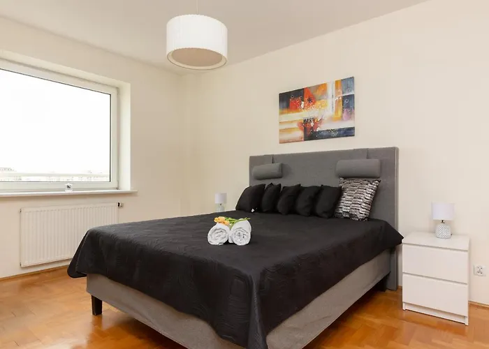 Appartamento Aleja Jana Pawla Ii By Renters